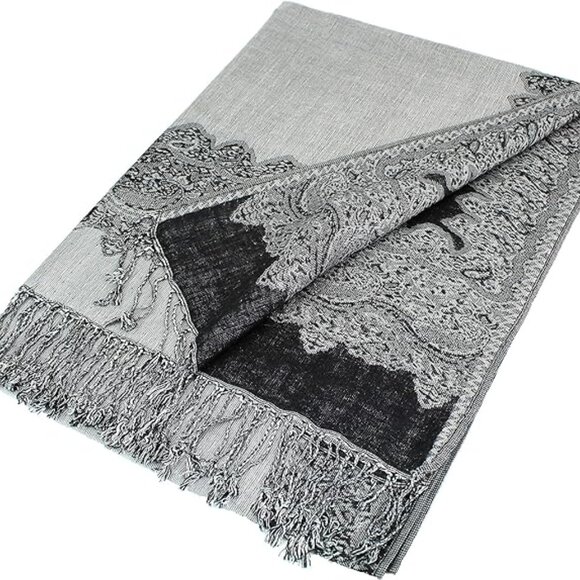 Wrap/Shawl - Picture 2 of 3